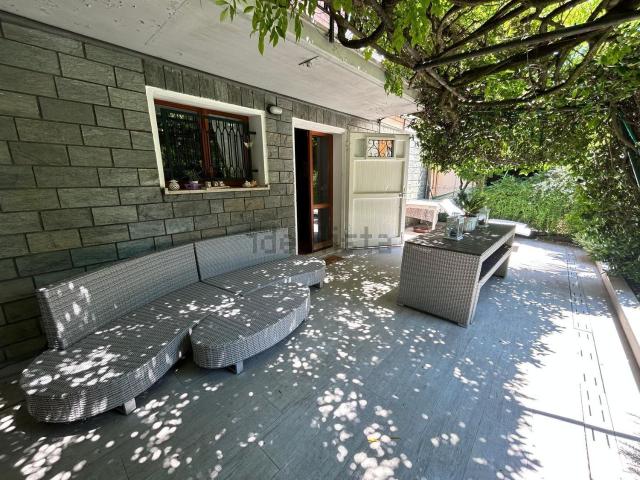 Villetta a schiera in vendita di 212 m² in Viale Ciro Menotti, 57