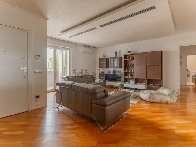 Villetta a schiera in vendita di 213 m² in Via Giovanni Gentile, 90
