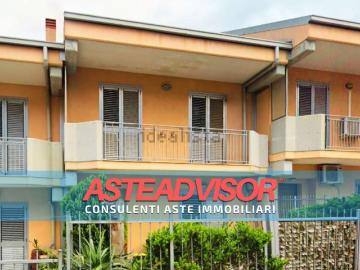 Villetta a schiera in vendita di 214 m² in Via Scorsonello, 27