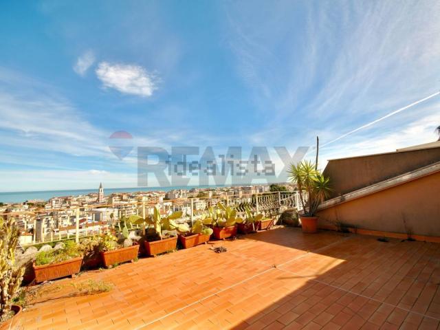 Villetta a schiera in vendita di 214 m² in Strada Zanni, 30