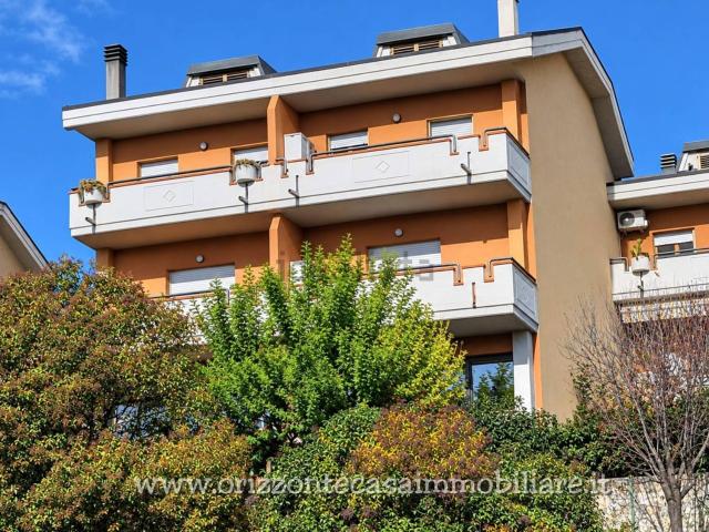 Villetta a schiera in vendita di 215 m²