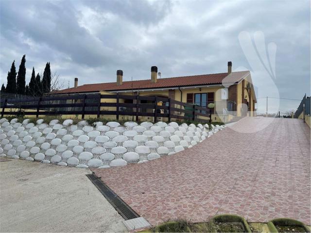 Villetta a schiera in vendita di 215 m²