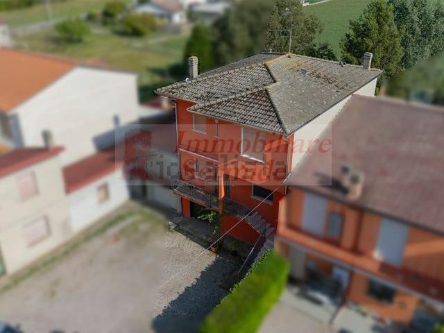 Villetta a schiera in vendita di 215 m² in Via Milazzo