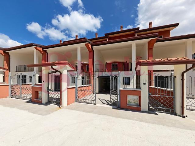 Villetta a schiera in vendita di 215 m² in Via Sant&apos Antuono, 29