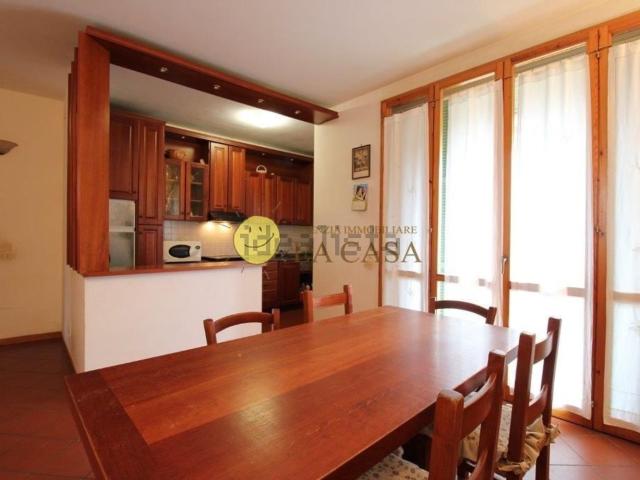 Villetta a schiera in vendita di 216 m² in Via Giovanni Falcone