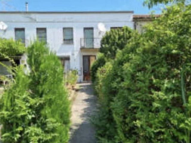 Villetta a schiera in vendita di 216 m² in Via Palazzina, 4