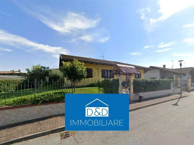 Villetta a schiera in vendita di 219 m² in Via Amendola, 32