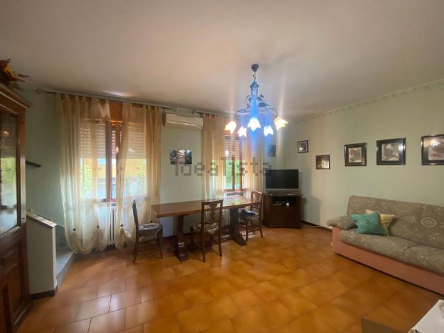 Villetta a schiera in vendita di 220 m² in Via Claudia