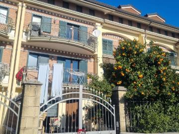 Villetta a schiera in vendita di 220 m² in Via Antonio Tedeschi, 21