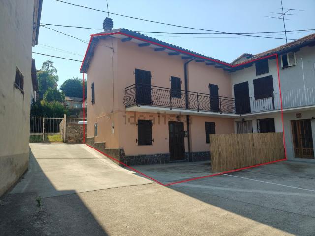 Villetta a schiera in vendita di 220 m² in Via alla Stazione, 32