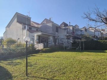 Villetta a schiera in vendita di 220 m² in Via Aurelio Fierro, 72