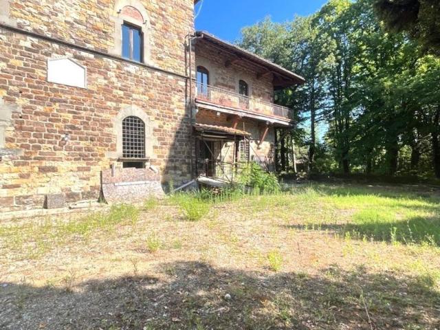 Villetta a schiera in vendita di 220 m² in Via della Lupaia, 1708