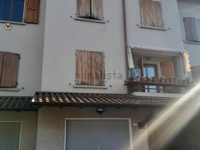 Villetta a schiera in vendita di 220 m² in Via Leonardi, 7