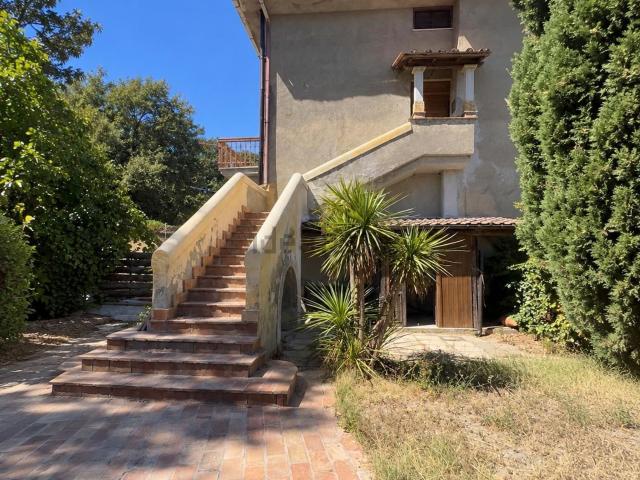 Villetta a schiera in vendita di 220 m² in Via Monte Organo