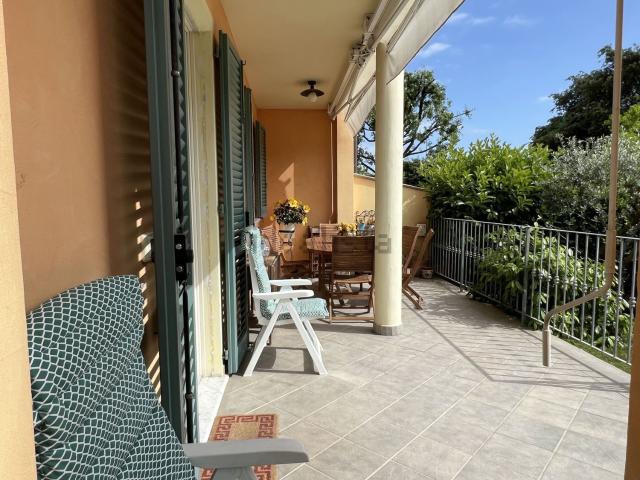 Villetta a schiera in vendita di 220 m² in Via Provinciale
