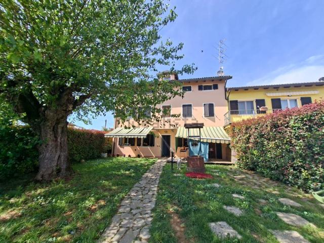 Villetta a schiera in vendita di 220 m² in Via Casale, 99