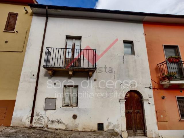 Villetta a schiera in vendita di 220 m² in Via Roma, 77