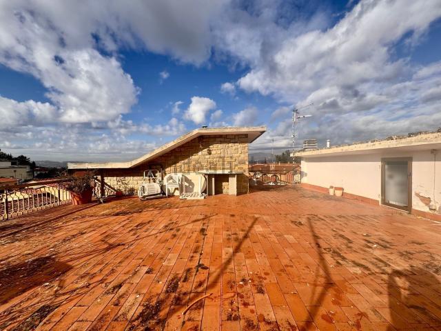 Villetta a schiera in vendita di 220 m² in Via Roma, 221