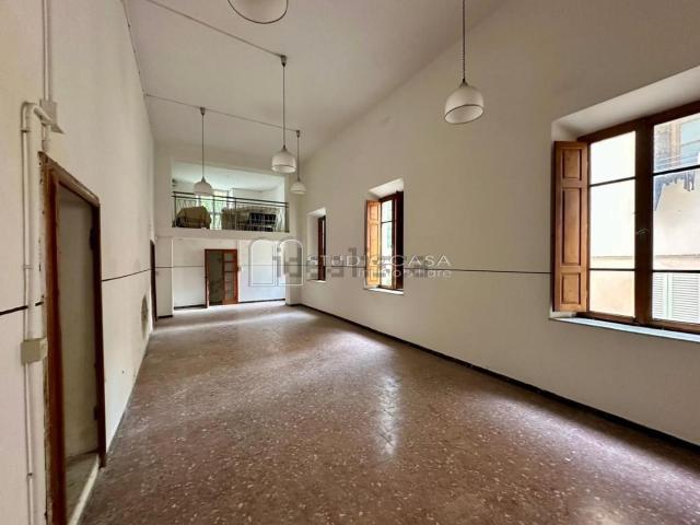 Villetta a schiera in vendita di 220 m² in Piazza G. Verdi, 12