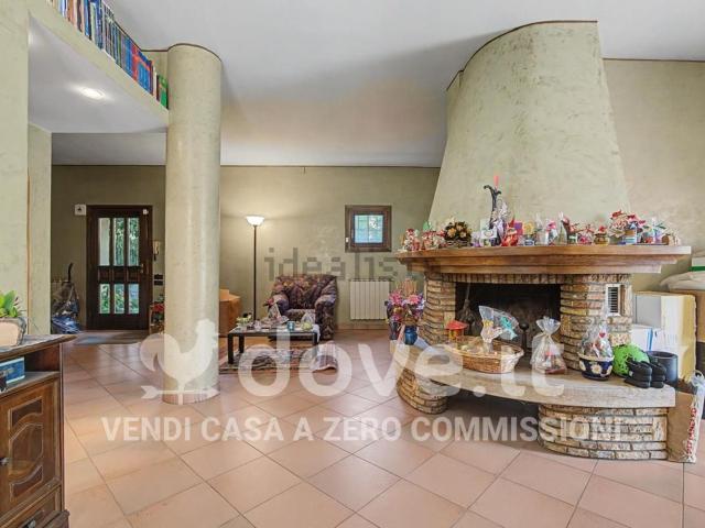 Villetta a schiera in vendita di 221 m² in Via Cegoli, 30