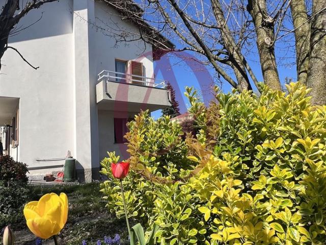 Villetta a schiera in vendita di 222 m² in Via C. Cavour, 13