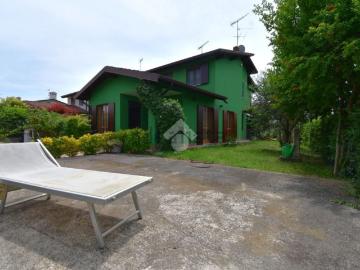 Villetta a schiera in vendita di 222 m² in Via Danilo Guidetti, 45