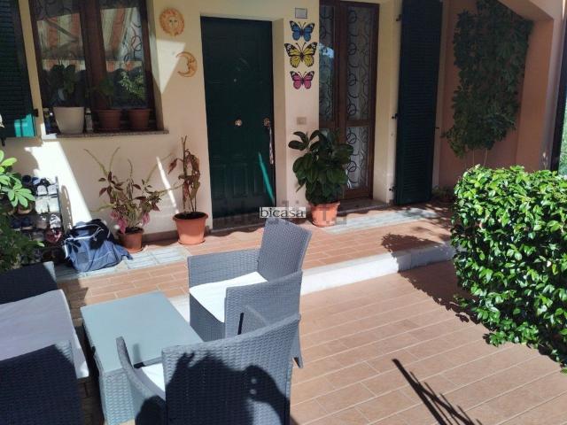 Villetta a schiera in vendita di 222 m² in Via S.Betti