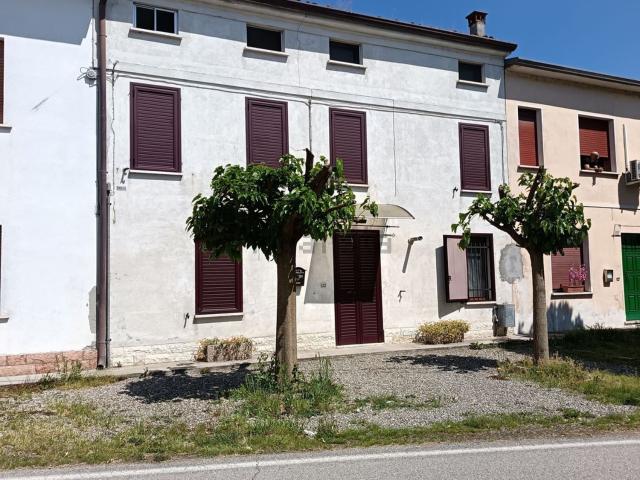 Villetta a schiera in vendita di 223 m² in Strada Argine Vecchio, 83