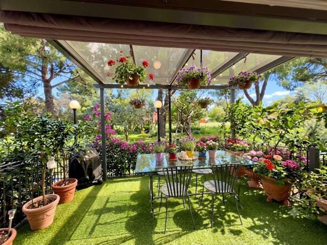 Villetta a schiera in vendita di 225 m² in Via Andrea Costa