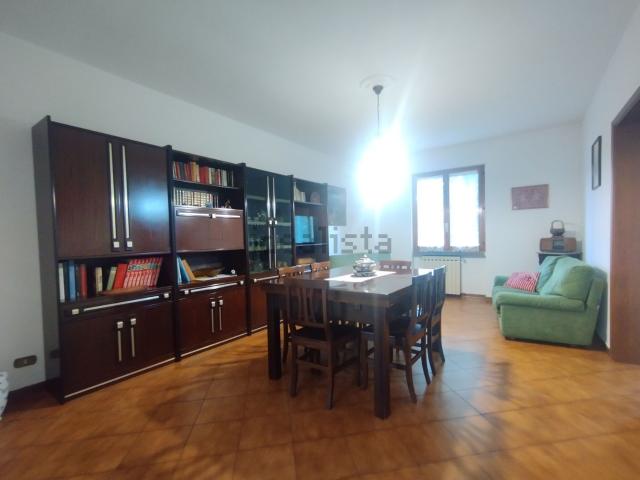 Villetta a schiera in vendita di 225 m² in Via Ticino