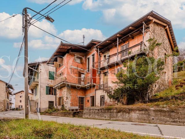 Villetta a schiera in vendita di 225 m² in Frazione audenino, 2