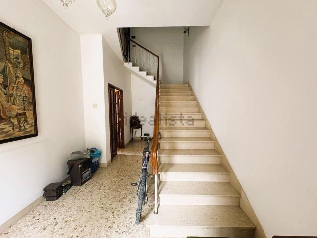 Villetta a schiera in vendita di 230 m² in Via Giovanni Duprè, 50053