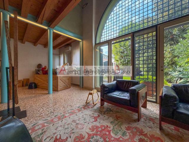 Villetta a schiera in vendita di 230 m² in Via Fracasso