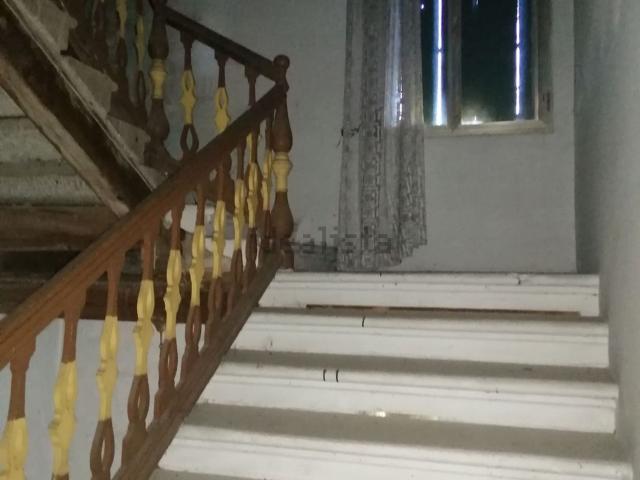 Villetta a schiera in vendita di 230 m² in Via Roma