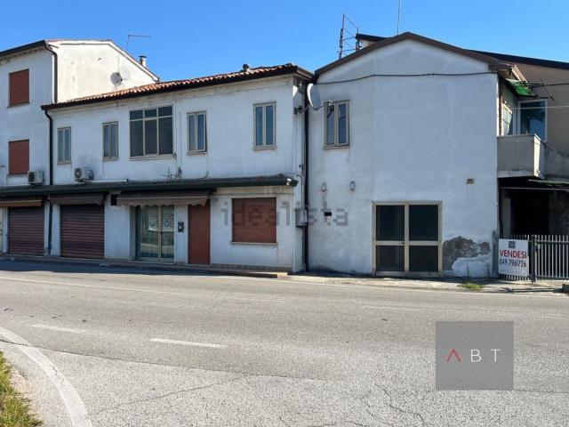 Villetta a schiera in vendita di 231 m²