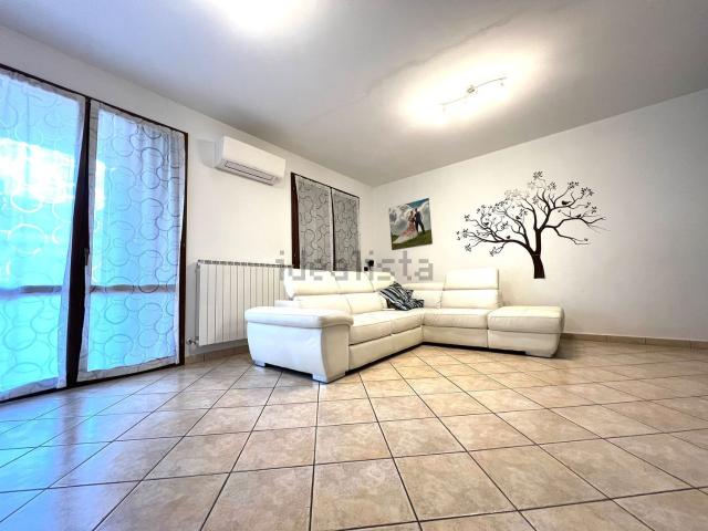 Villetta a schiera in vendita di 231 m² in Via Giotto