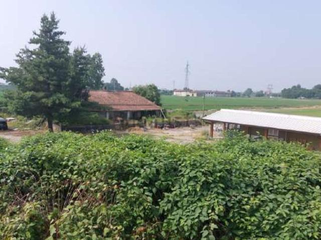 Villetta a schiera in vendita di 232 m² in Strada Sponda Destra, 65