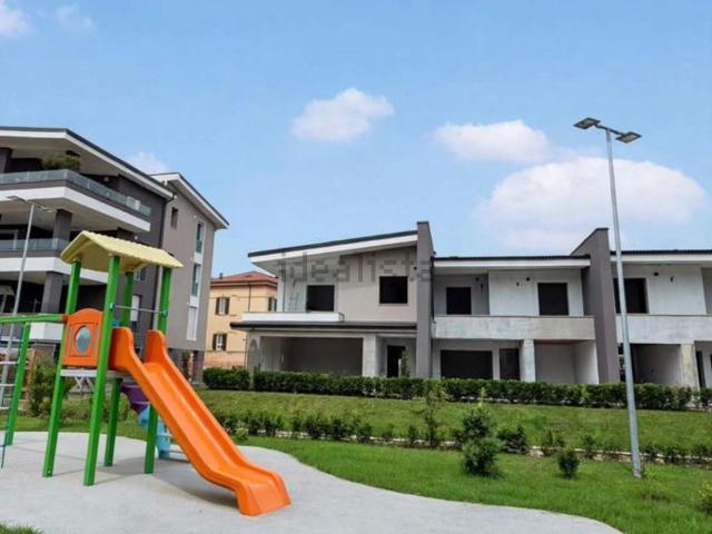 Villetta a schiera in vendita di 233 m² in Strada Tre Case