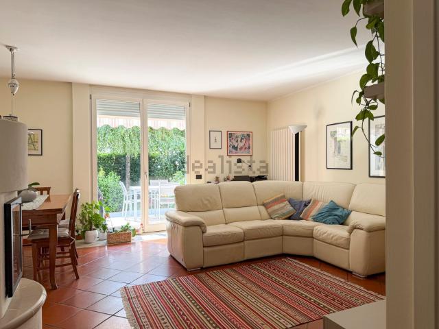 Villetta a schiera in vendita di 235 m² in Via Trento