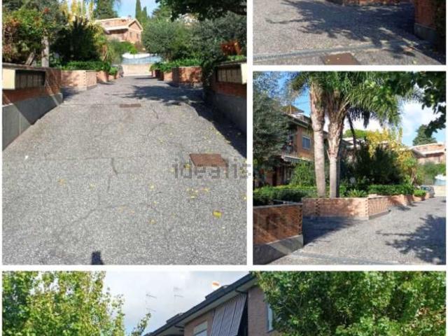 Villetta a schiera in vendita di 237 m² in Via Aldo della Rocca, 41