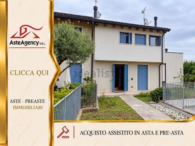 Villetta a schiera in vendita di 237 m² in Via San Filippo Neri, 196