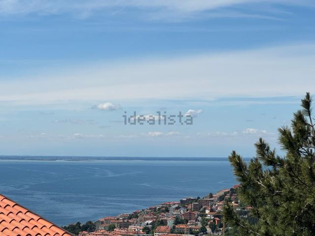 Villetta a schiera in vendita di 238 m² in Via Marziale, 15
