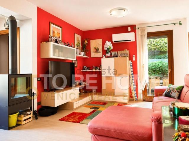 Villetta a schiera in vendita di 239 m² in Strada di Canizzano, 130