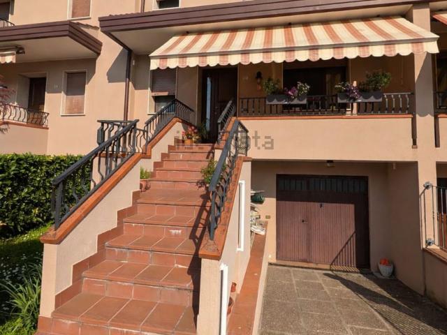 Villetta a schiera in vendita di 240 m²