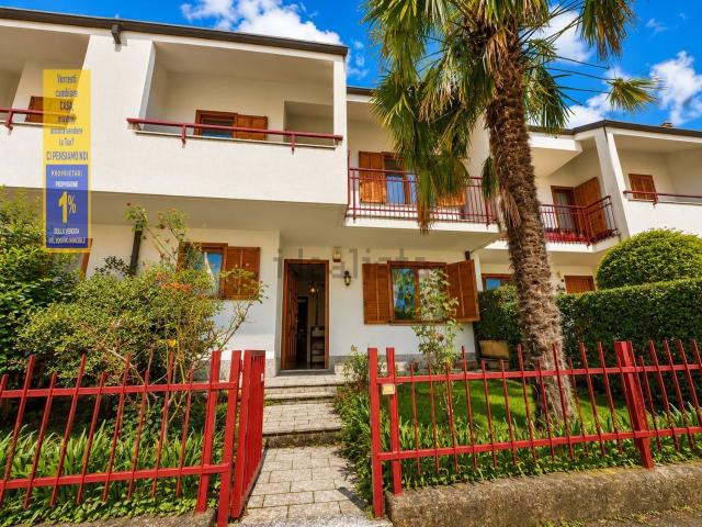 Villetta a schiera in vendita di 240 m² in Via Cavallo Grigio