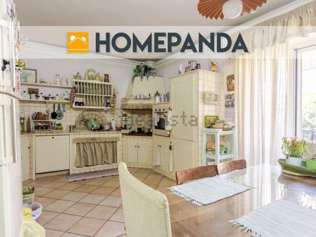 Villetta a schiera in vendita di 240 m² in Via Antonio Reillo, 1