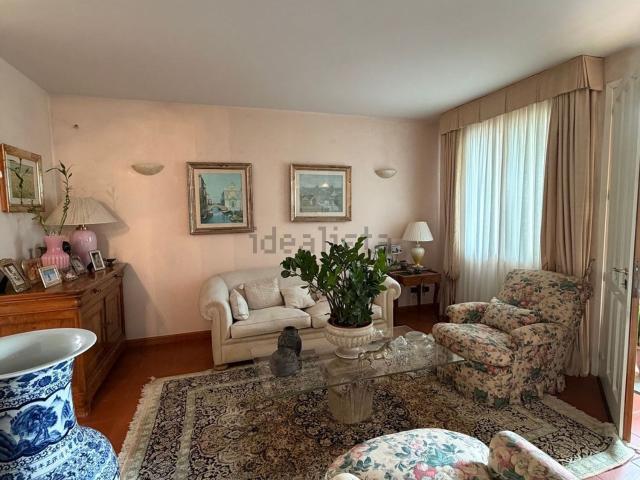 Villetta a schiera in vendita di 240 m² in Via Bologna