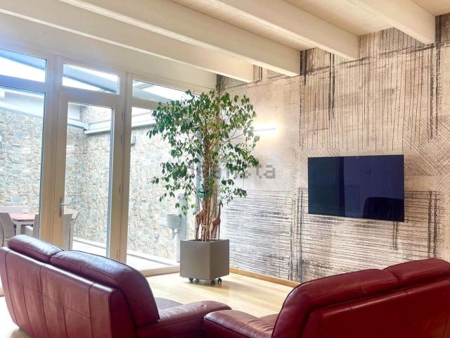 Villetta a schiera in vendita di 240 m² in Via Bettino Ricasoli