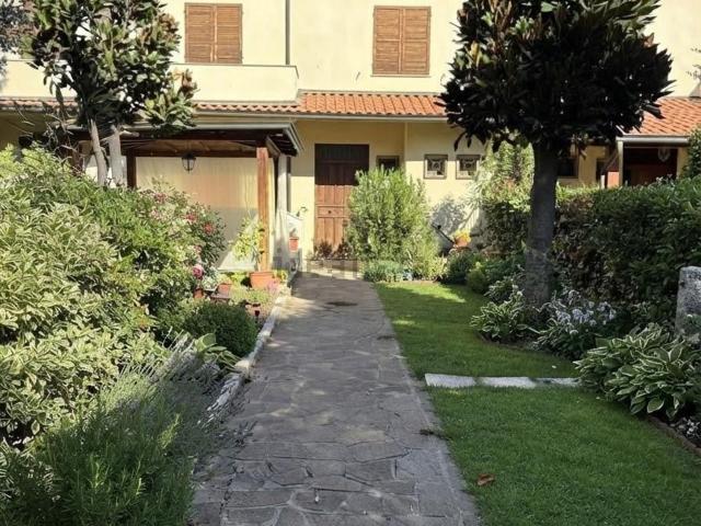 Villetta a schiera in vendita di 240 m² in Via del Pretorio, 38