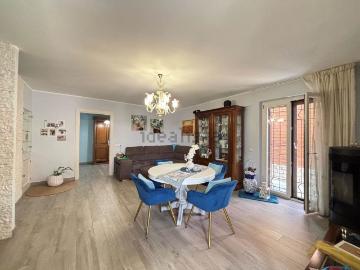 Villetta a schiera in vendita di 240 m² in Via Fosso Pioppo, 10